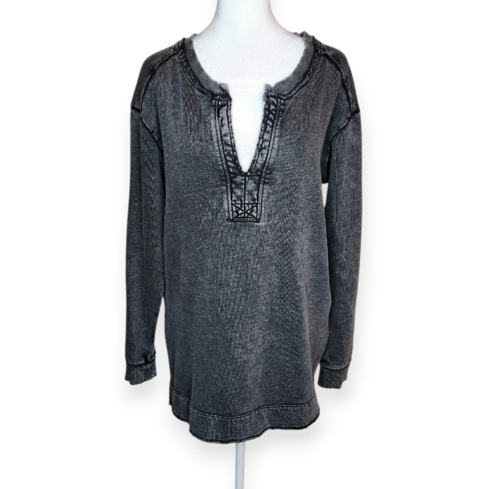 Pilcro Anthropologie Split Hem Tunic Top in Washed Black Charcoal Size Small